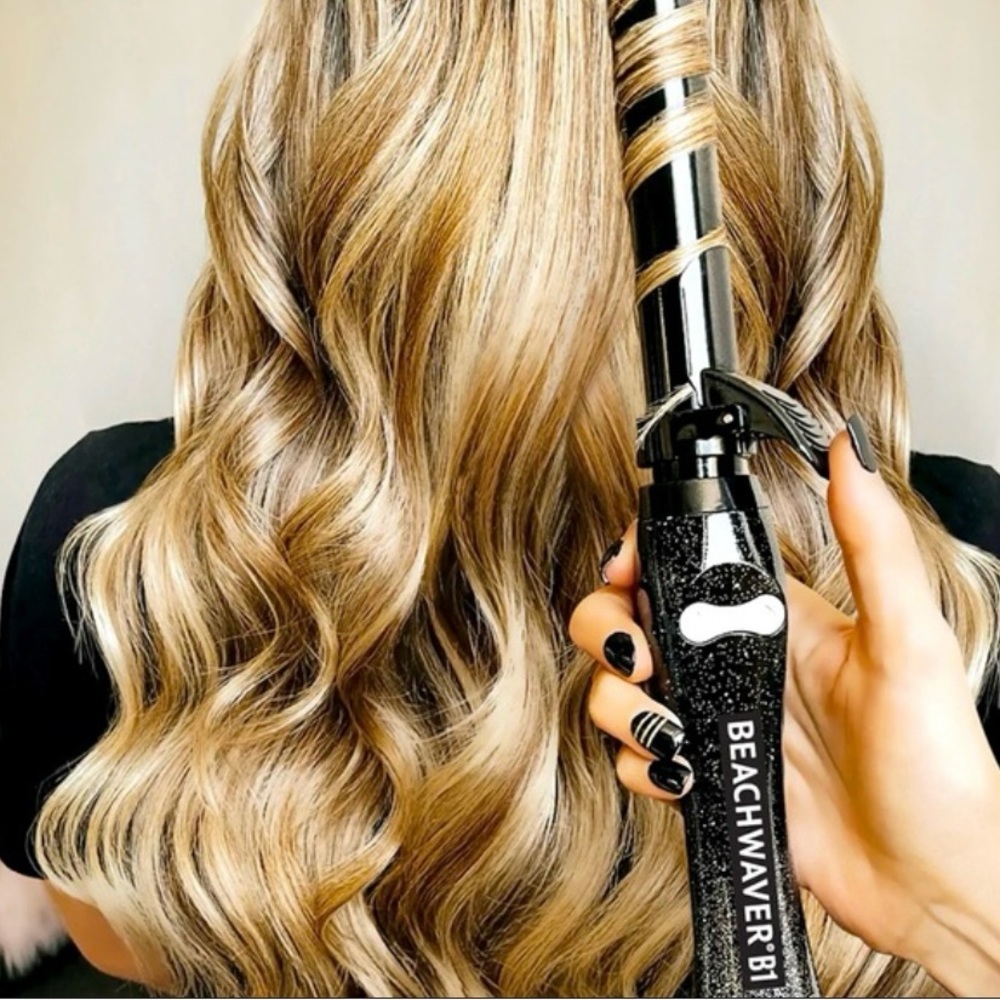 BEACHWAVER® B1 HOLIDAY BLACK GLITTER ROTATING CURLING IRON
